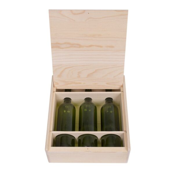 Premium 3 Bottles Pinewood box with FLIP lid. USA sourced, FSC Certified Pinewood. Thickness 1/2". Pine wood Flip Lid.Nails assembly. Rounded edges . Wooden guillotine dividers. Printing: 3 (1 color) silkscreen or fire branding on Lid ( 2 sides) and Front INSIDE DIMENSIONS: 12-1/4" L x 10-1/2" W x 3-3/4" H OUTSIDE DIMENSIONS: 13-3/4" L x 12" W x 4-1/2" H