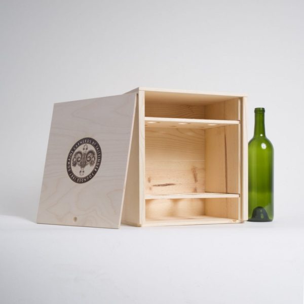 6 Bottles CUBE ( 2 x3 ) Pinewood box with sliding lid and wooden guillotines dividers. USA sourced, FSC Certified Pinewood. Thickness 3/4". Birch plywood Lid . Nails assembly. 3 Printing: One ( 1 color ) silkscreen) or fire branding on Lid and 2 sides INSIDE DIMENSIONS: 12-1/4" L x 10-1/8" W x 7-1/16" H OUTSIDE DIMENSIONS: 12-7/8" L x 11-5/8" W x 7-15/16" H