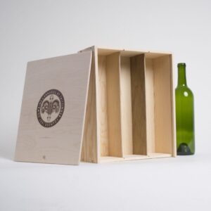 3 Bottles Pinewood box with vertical sliding lid and mobile plywood dividers. USA sourced, FSC Certified Pinewood. Thickness 3/4". Birch plywood Lid and dividers . Staples assembly. Printing: One ( 1 color ) silkscreen) orfire branding on Lid INSIDE DIMENSIONS: 12-1/4" L x 10-3/8" W x 3-3/8" H OUTSIDE DIMENSIONS: 13" L x 11" W x 4-1/4" H