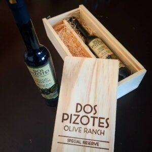 Dos Pizotes - Olive Oil Sliding Wooden Box