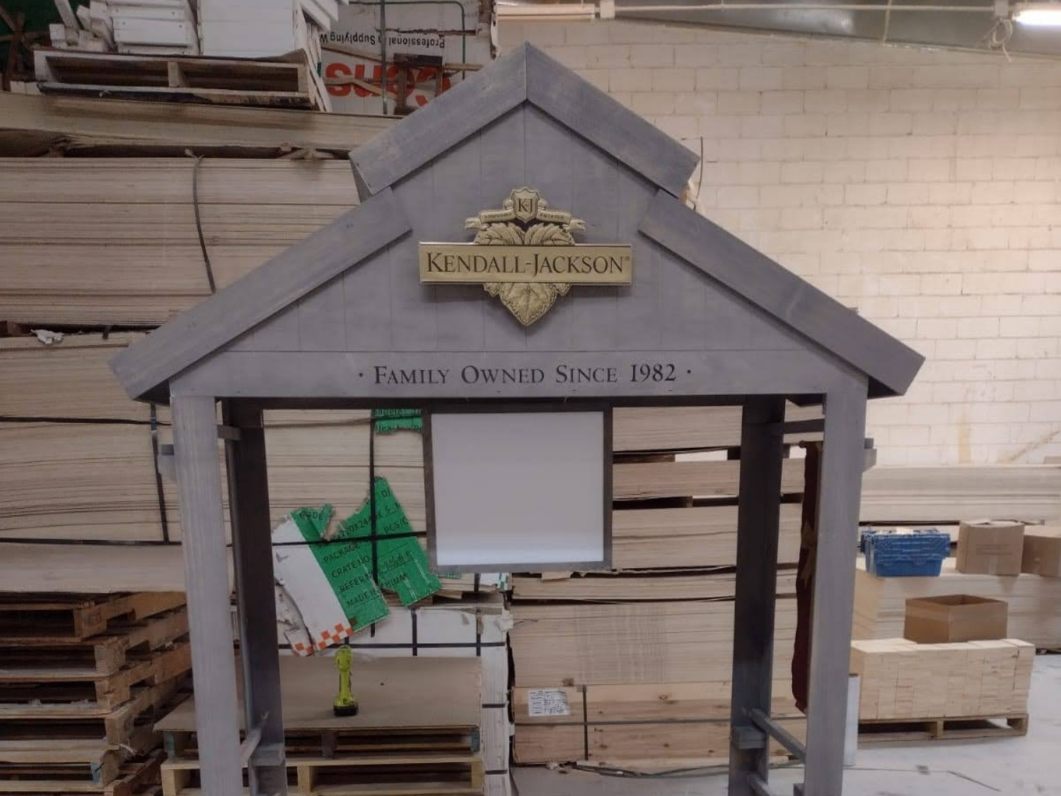 Wood structure for Point of purchase displays